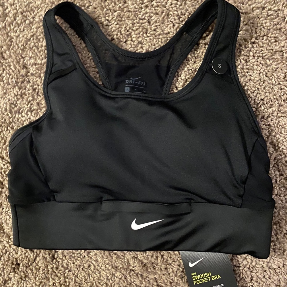 Nike Swoosh Pocket Bra